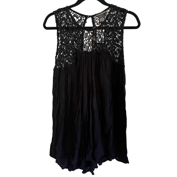 Chelsea & Theodore Tops - Chelsea & Theodore Black Crochet Lace Sleeveless Boho Blouse Top Small NWT